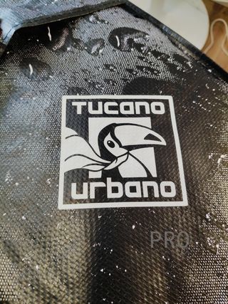 Funda TUCANO URBANO