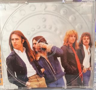 CD STATUS  QUO -   JOSIE  Y  OTRAS  MAS