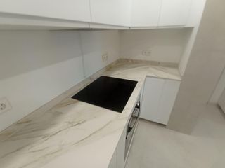 Cocina de lujo en piedra natural