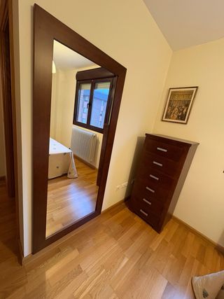 Conjunto habitación: Cabecero, mesillas y cómoda