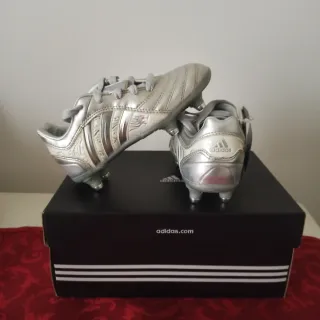 Scarpe calcio Adidas bambino tg 29 nuove