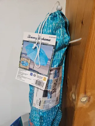 Silla Playa y Sombrilla Tommy Bahama Azul