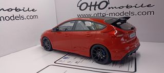 Ford Focus RS MK3 Rojo 1/18 Otto