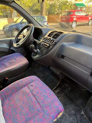 leer bien el anuncio Mercedes-Benz Vito 1997