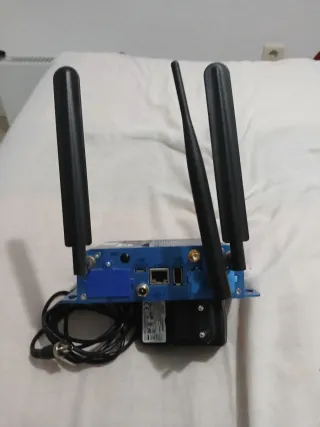 Multitech HFJD-1 Router 4G LTE Antenas