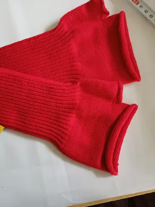 Manguitos rojos para niña