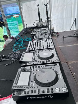 Alquiler CDJ y sonido para eventos