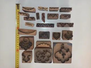 Lote de 22 sellos de madera y hierro