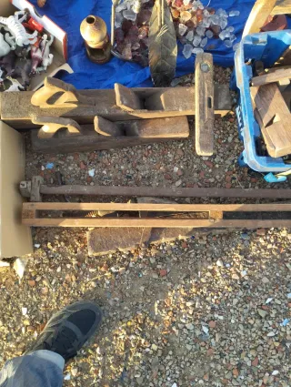 Lote de antigüedades y objetos varios