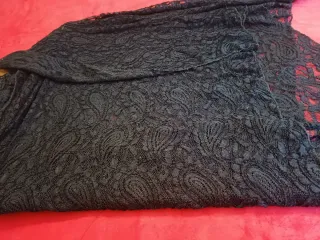 Stola in viscosa nera