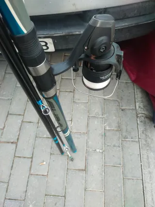 Caña de pesca telescópica con carrete