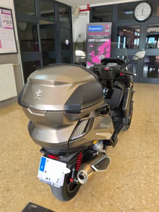 Peugeot Metrópolis 400 SW 9000km Año2021