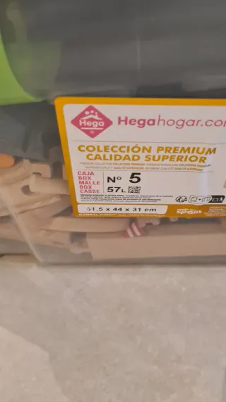 Juego de tren madera,vías, vagones y accesorios