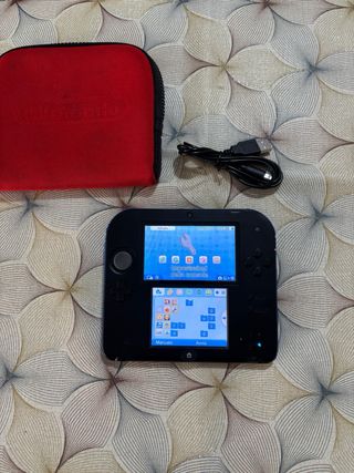 Nintendo 2DS Nera con Custodia