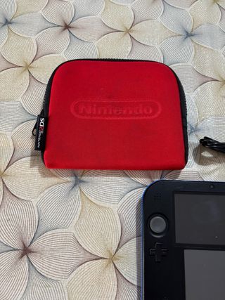 Nintendo 2DS Nera con Custodia