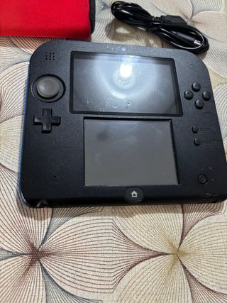 Nintendo 2DS Nera con Custodia