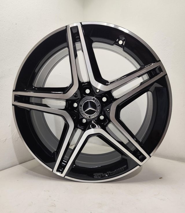 Juego de Llantas de Mercedes AMG de 19 pulgadas