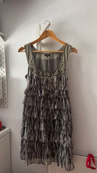 Vestido Pepe Jeans con pedrería y volantes
