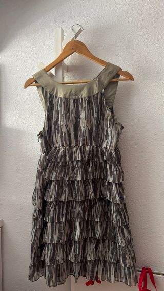 Vestido Pepe Jeans con pedrería y volantes