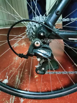 Bicicleta de carretera XL aluminio GT