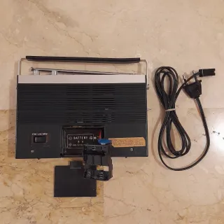 Radio portátil vintage Auritone