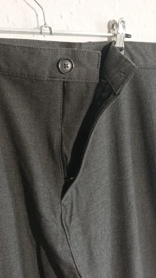 Pantalón de vestir Zara gris