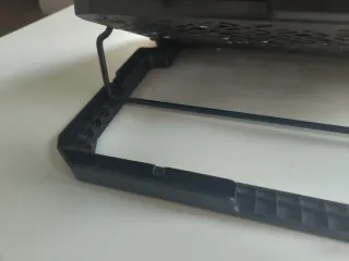 Soporte elevador portátil negro con ventilador