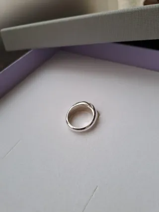 Anello Artigianale in argento con zaffiro