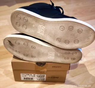 Botines Cruyff PABLO Talla 42 Azul marino.