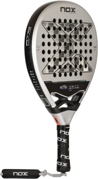 Pala Nox AT10 Genius 18K Agustín Tapia