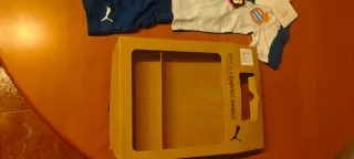 Conjunto bebé Puma RCD Espanyol. Talla 4-60 meses