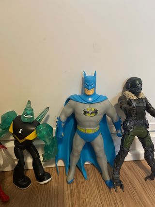 Lote de 5 figuras de acción con luces