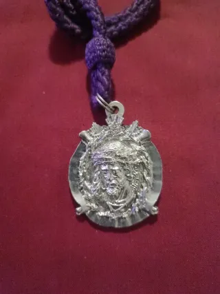 MEDALLAS HDAD. BONDAD-CARMEN  SAN LEANDRO-SEVILLA