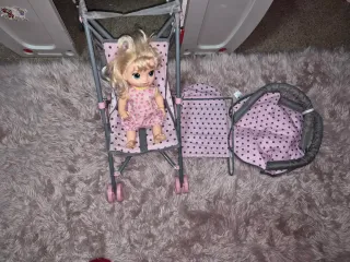 Carrito y muñeca y accesorios