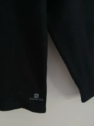 Domyos sudadera negra Talla 8 años