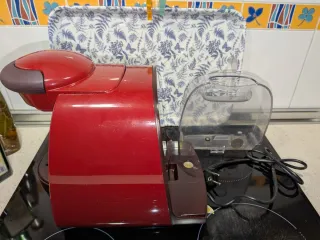 Cafetera Bosch Tassimo Roja