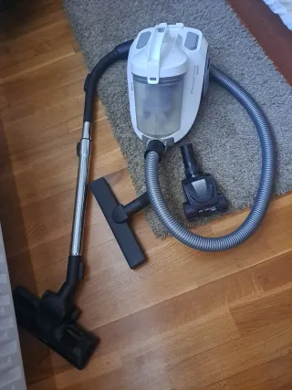 Aspiradora Rowenta Blanca