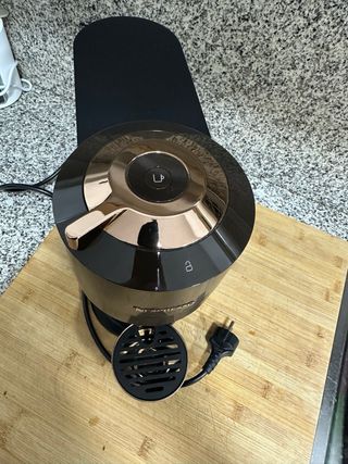 Cafetera Nespresso Vertuo Next Premium