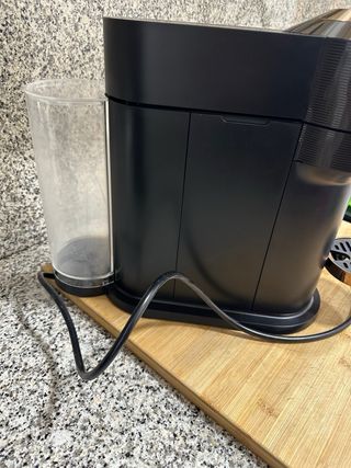 Cafetera Nespresso Vertuo Next Premium