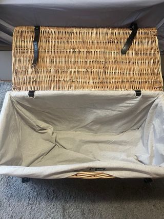 Caja de mimbre para almacenamiento