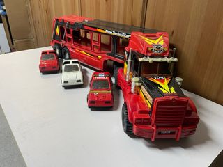 Camión Gozan Turboleader con coches