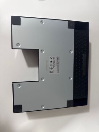 Cargador y Soporte Mandos PS4 GIVO