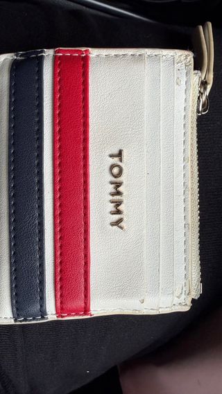 Monedero Tommy Hilfiger Blanco y Rojo