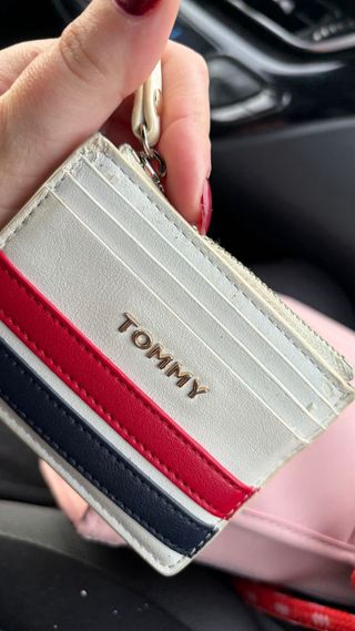 Monedero Tommy Hilfiger Blanco y Rojo