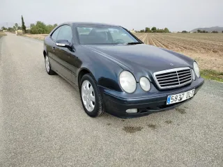 Mercedes-Benz CLK 2005