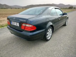 Mercedes-Benz CLK 2005
