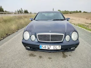 Mercedes-Benz CLK 2005