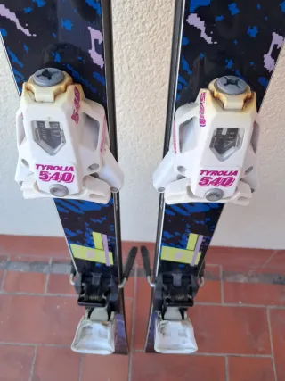 Urge vender Esquís Kneissl Acress 168 cm