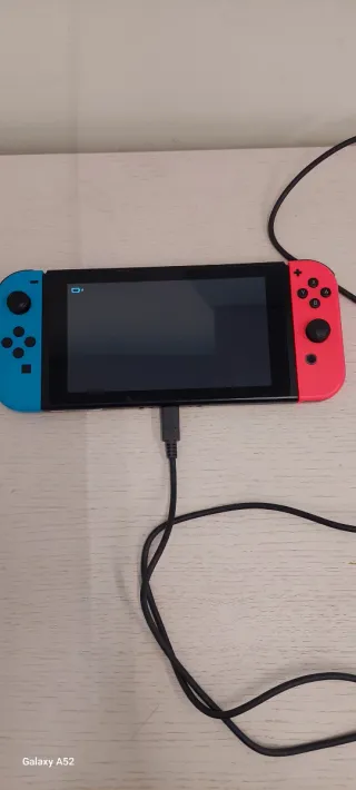 Nintendo Switch Azul/Rojo + Accesorios