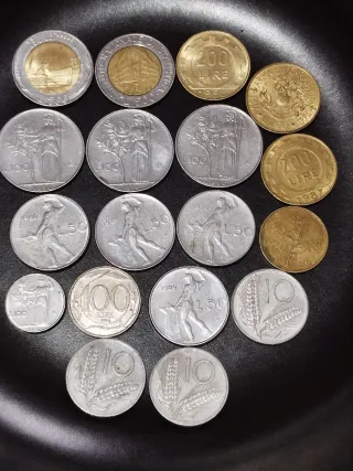 Lotto di 18 monete italiane